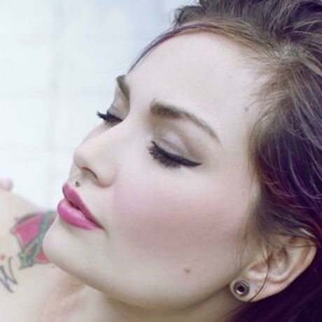 Fernanda Mercury estrella hermosa archivo