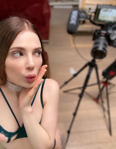 Little Rieslin bonita actriz foto