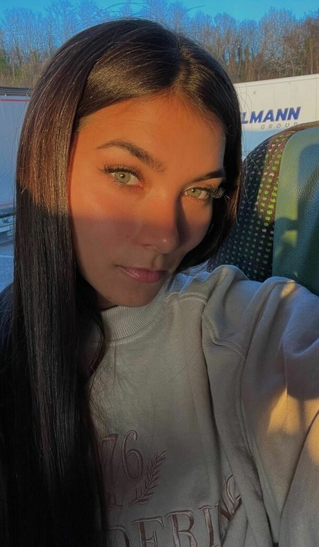 Valentina Grant estrella porno perfecta imágenes