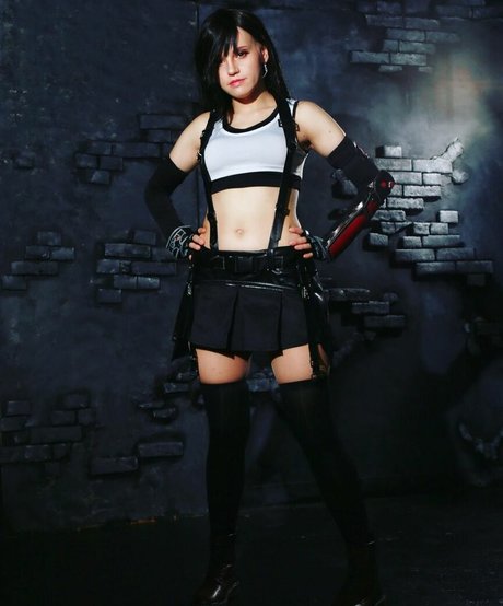 Iris the doll bonita actriz archivo