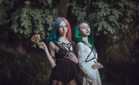 Rocken Rollia modelo erótico fotos