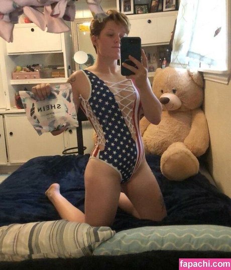 Beautifulbadasstrucker actriz desnuda fotos