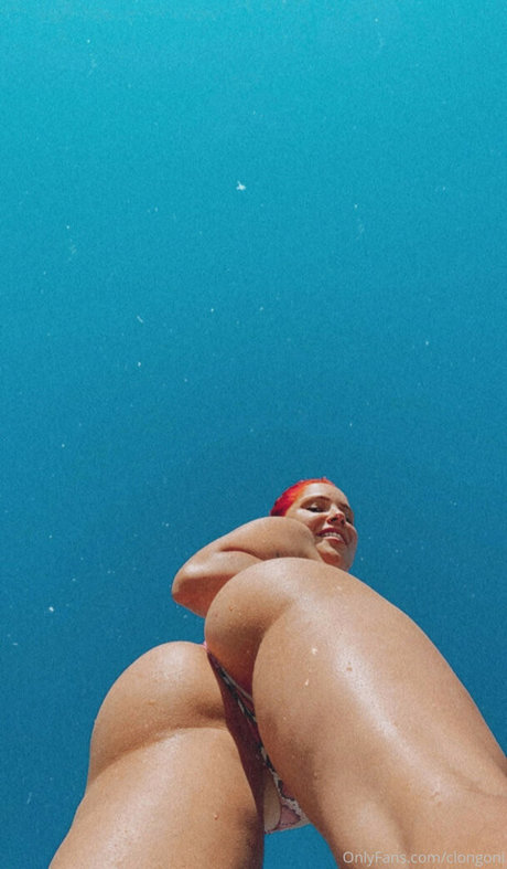 Carla Longoni estrella porno erótica foto