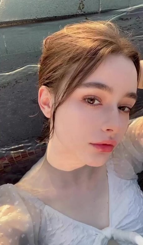 Dasha Tarab bonita actriz archivo