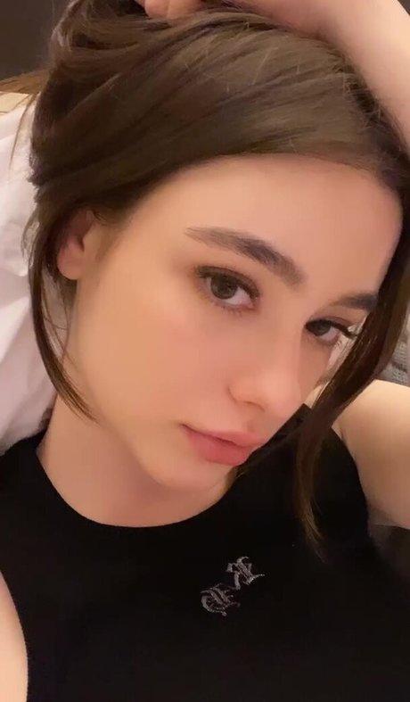 Dasha Tarab modelo imágenes