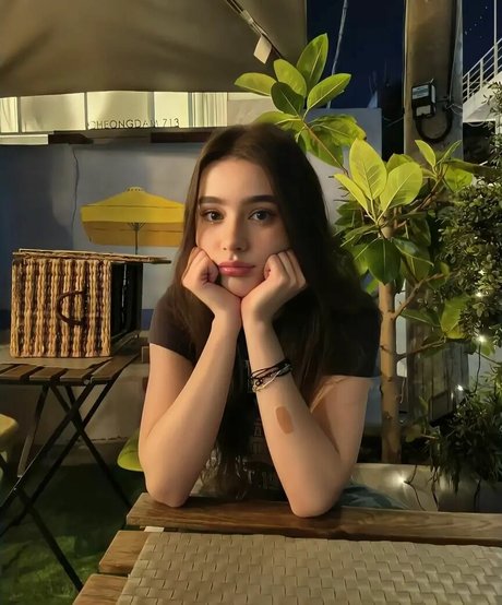 Dasha Tarab buen modelo archivo