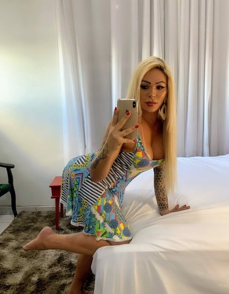 Nicolly Dicapri estrella adulta recopilación