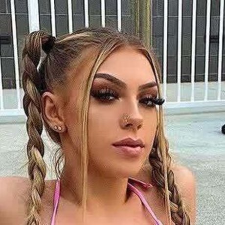 Sierra Sprague desnudos de estrellas galería