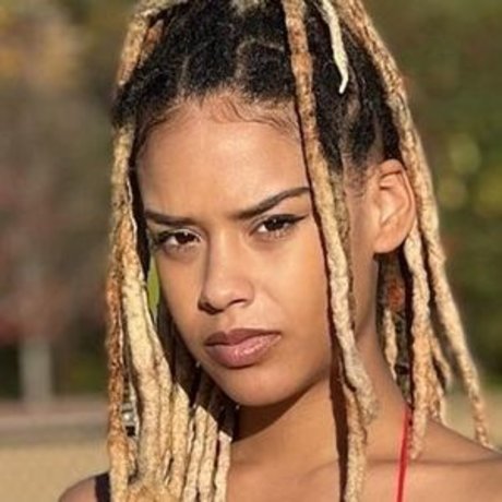 Ava Grey xxx estrella porno imagen