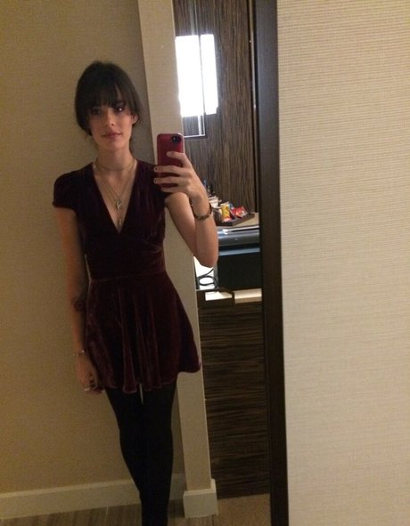 Carly Foulkes actriz erótica galería