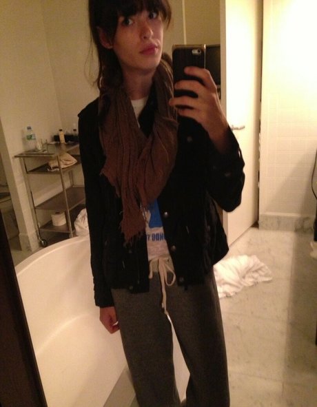 Carly Foulkes arte modelo imagen