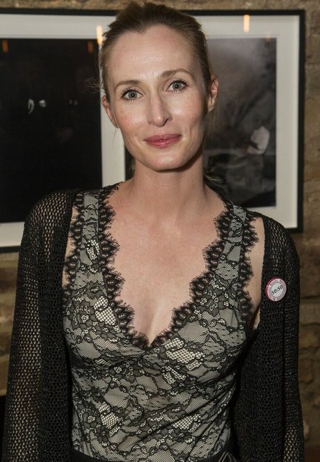 Genevieve O Reilly estrella porno en alta definición galerías