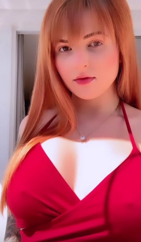 Mayara Tonis modelo adulto foto