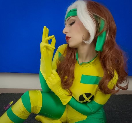 Egilea ASMR modelo superior foto