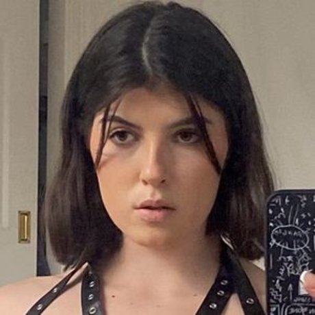 OnlyAveryWest hermosa modelo archivo