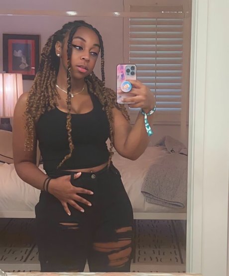 JazzyGunz hermosa actriz fotos