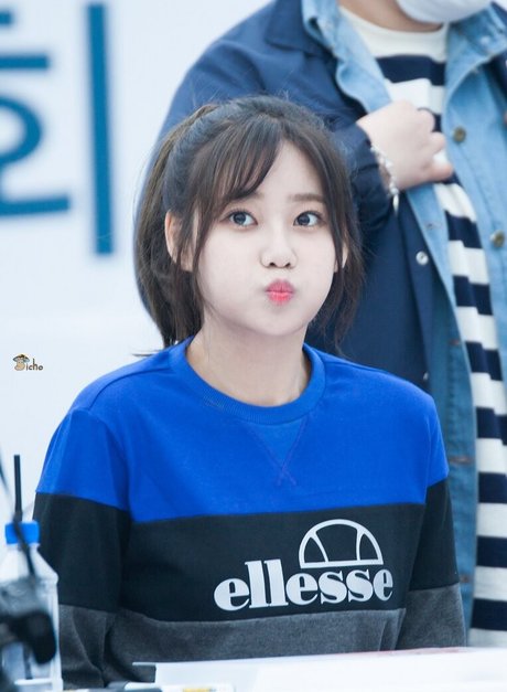 AOA Team modelo sexy fotos