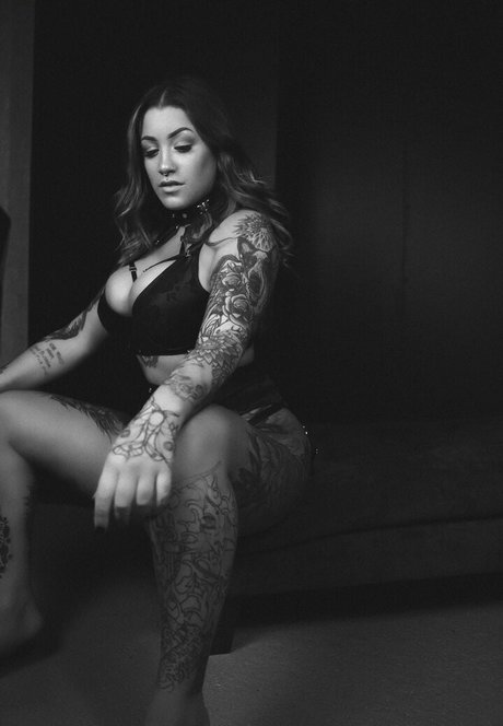 pizzaabutttt modelo sexy foto