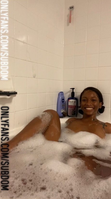 onlyfans de chicas góticas gratis exclusivo recopilación