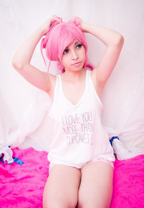 Akemii Blue modelo sexual foto