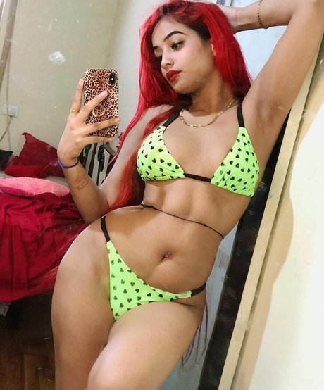 Dilnoor Aka sexo estrella foto