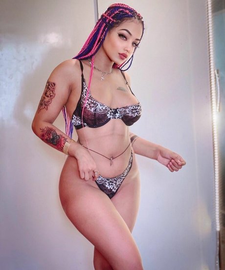 Dilnoor Aka modelo gratis fotos