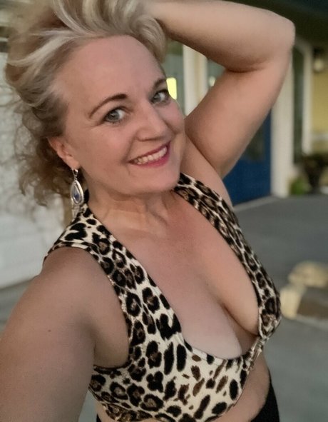 Ginger Hughes69 estrella porno agradable galería