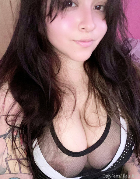 Pandu Pau estrella porno archivo