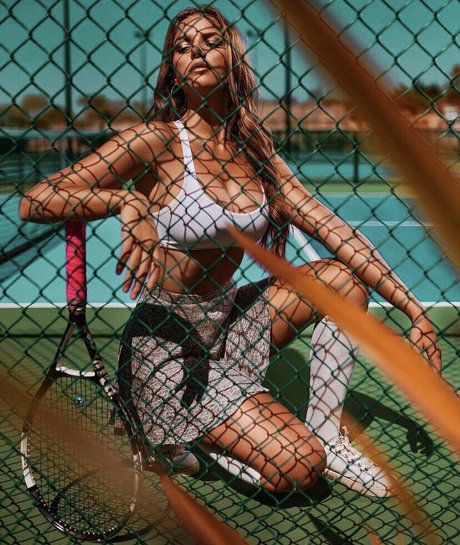 Giorgia Vela estrella caliente galería