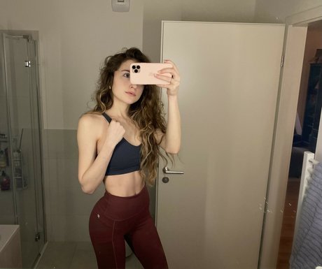 RyyFyy estrella porno caliente imagen