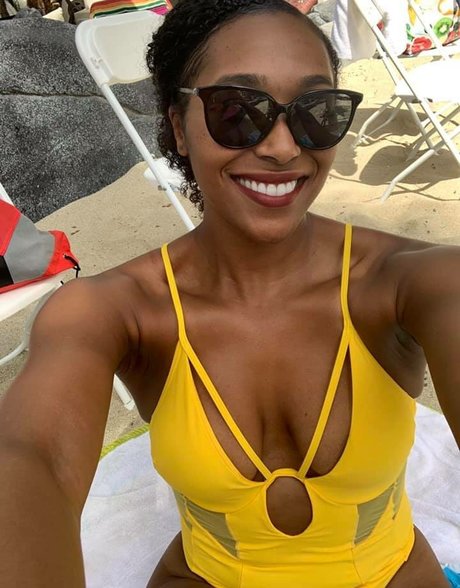 Dr Ebonie Vincent modelo perfecto archivo