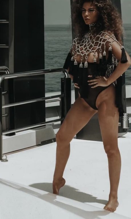 Tiziano Di Garbo estrella porno erótica imágenes