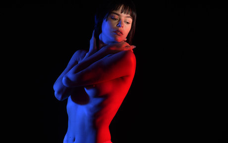 Polina Barenfeld modelo desnudo fotos