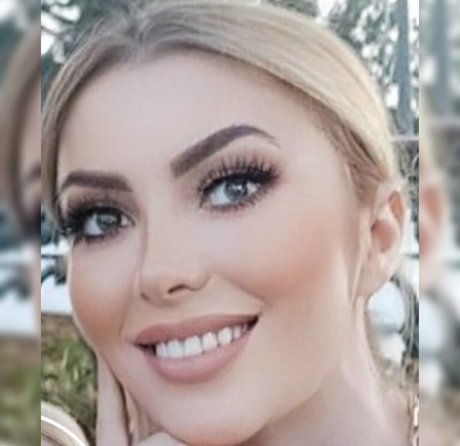 Dunya Vlog estrella desnuda imagen