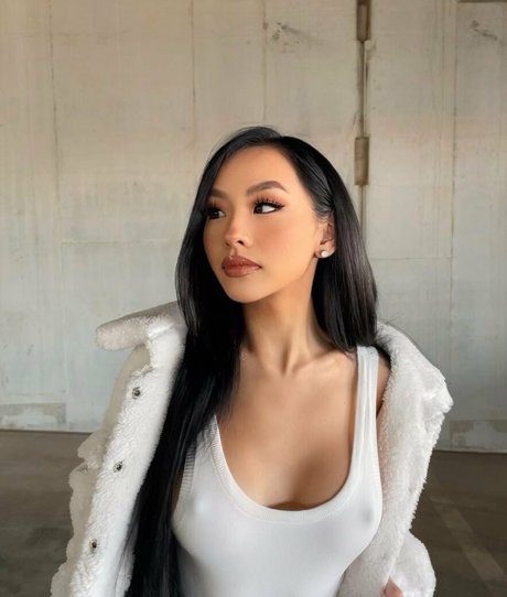 Christy Nguyen estrella porno exclusiva imagen