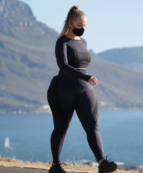 Emmahaggstrom estrella porno hd galerías