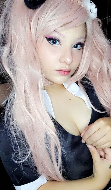 Saaricha actriz porno imágenes