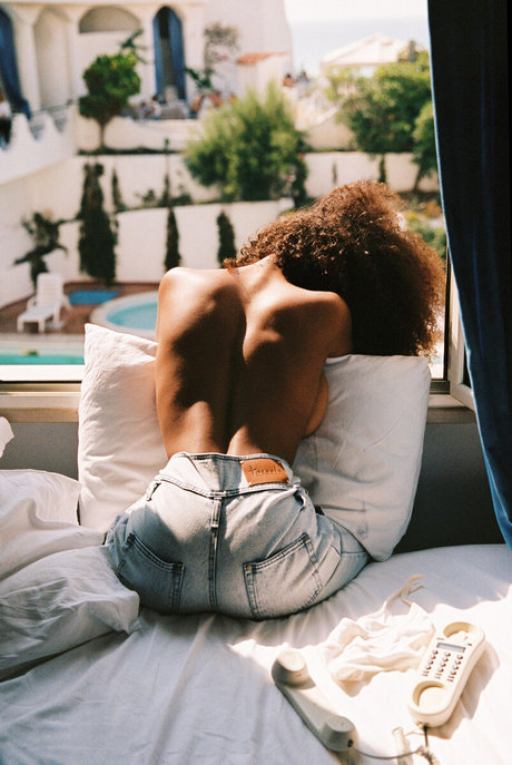 Tina Kunakey modelo xxx imágenes