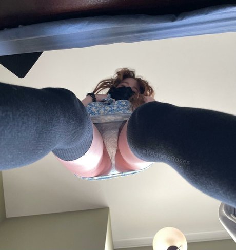 AWintersRoses modelo desnudo archivo