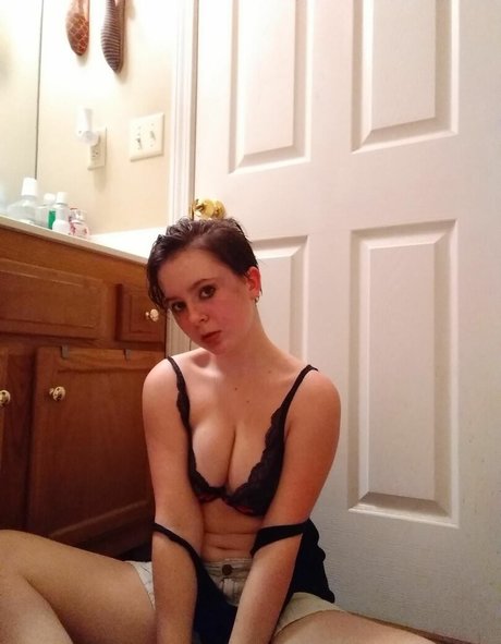 Lousyonie sexo estrella galerías