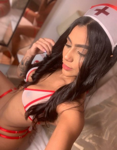 Paloma Salvatore estrella porno caliente galería