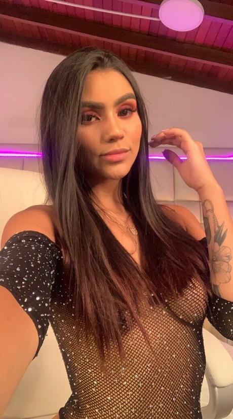 Paloma Salvatore linda estrella galerías