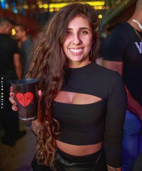 Lorena Porto estrella atractiva recopilación