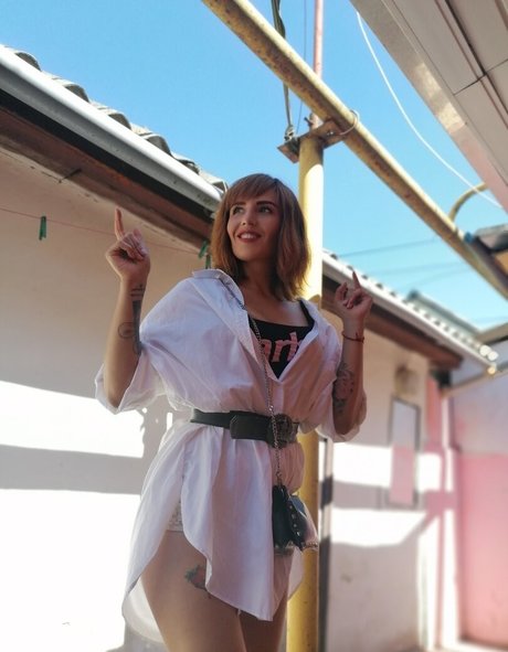 Crazy Strawberry estrella porno bonita archivo