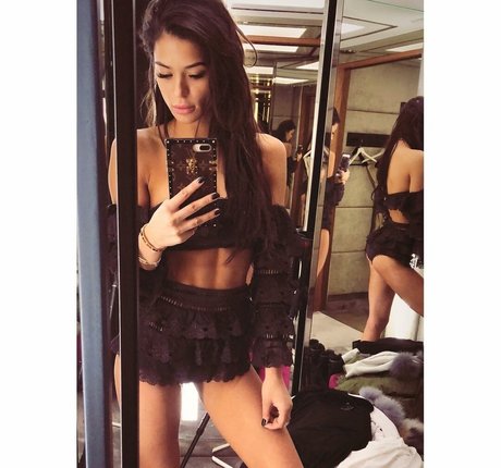 Sandra Dziwiszek modelo perfecto imagen