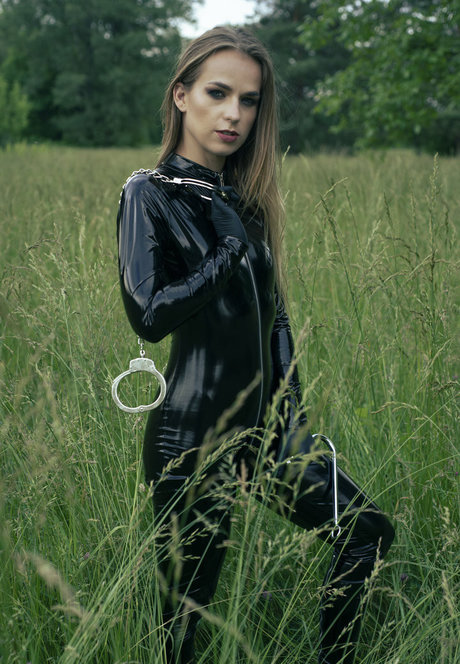 Lady Annabelle modelo imágenes