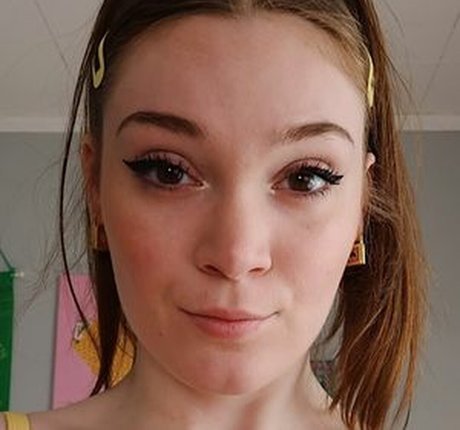 Margot Diamond bonita modelo galería