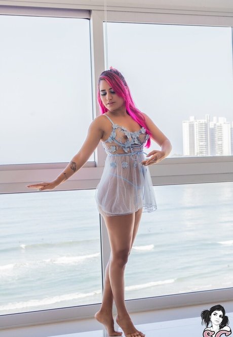 Cayra Suicide arte estelar foto