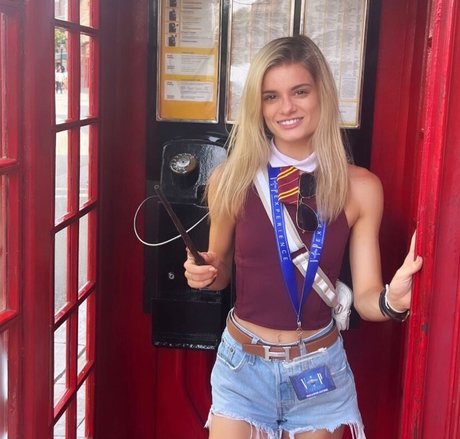 Iblondiekayy estrella erótica foto