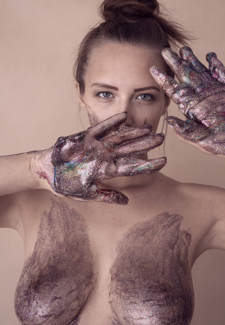 Kinga Chorostowska estrella porno de arte foto